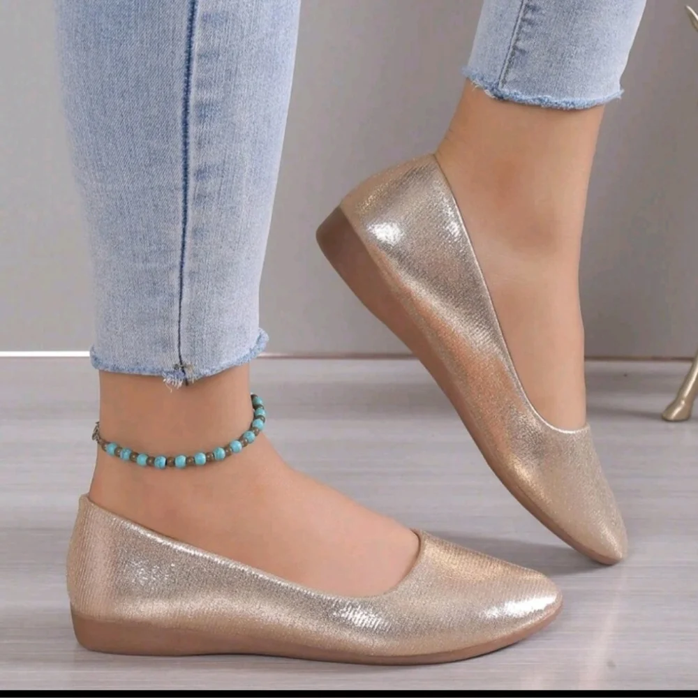 Shein Girls Versatile Gold Flat Slip-On Shoes Youth Size 5 - Picture 3 of 3